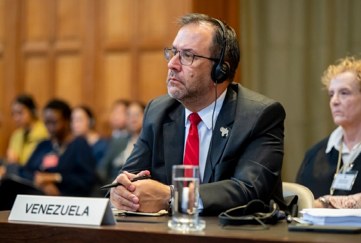 Canciller Gil: Venezuela no reconocerá veredictos externos y continuará defendiendo su soberanía
