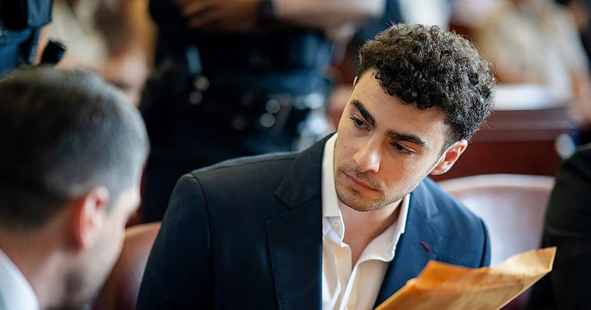 Luigi Mangione usará una «perturbación emocional transitoria» como defensa por el asesinato del CEO de HealthCare