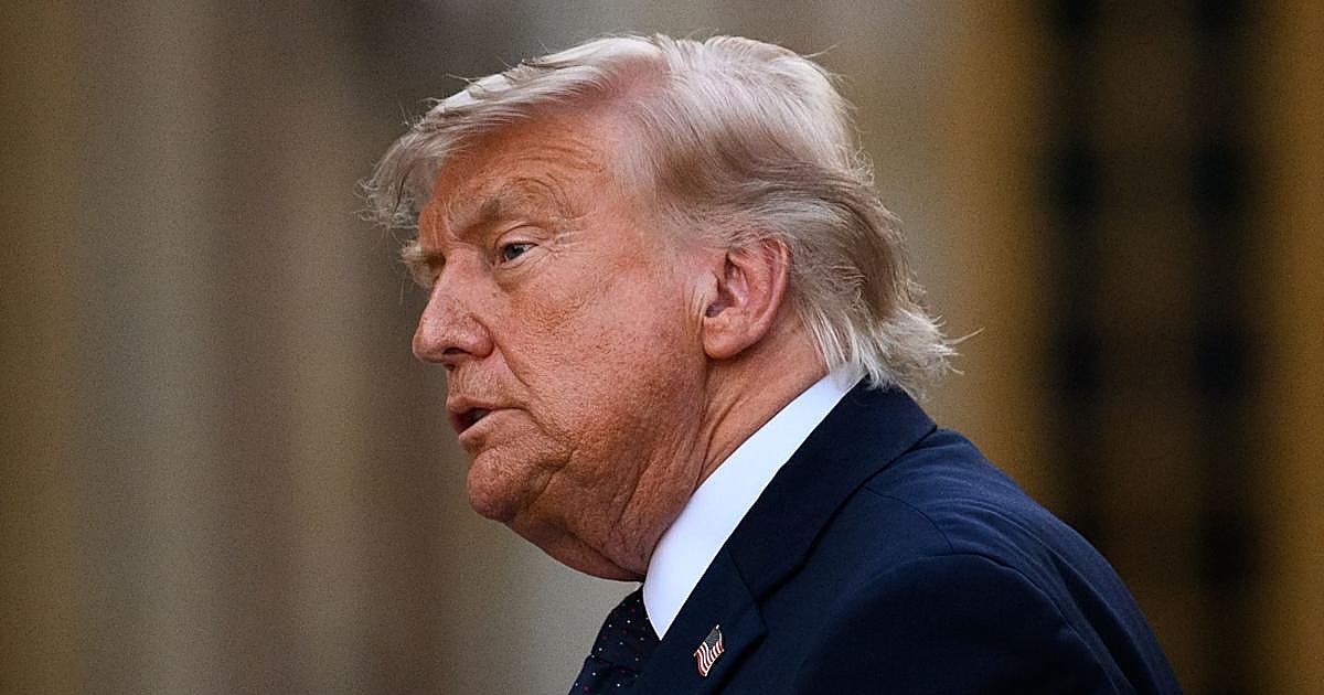 Trump firma en Versalles la paz con Irán y cancela la ceremonia prevista en Suiza