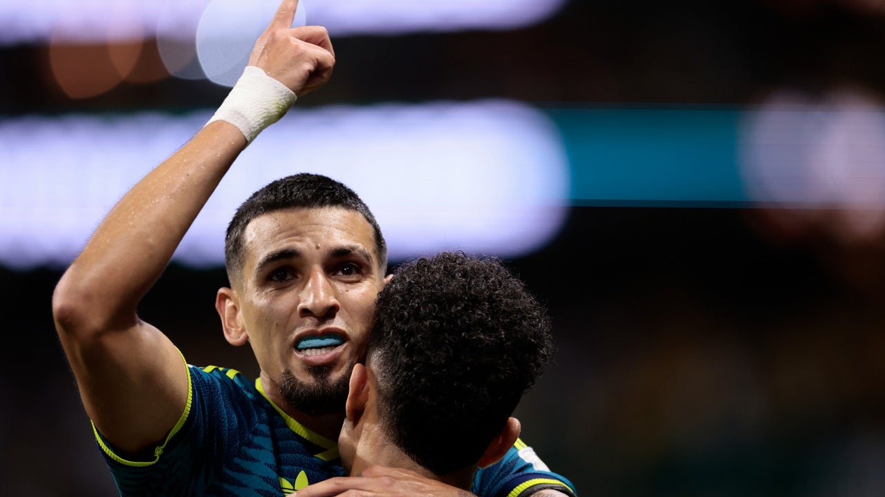 Con este bonito gol de Daniel Muñoz, Colombia le está ganando a Uzbekistán en su primer partido del Mundial 2026 | NTN24.COM