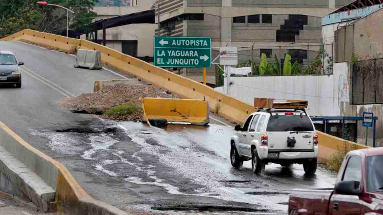Anuncian cierre de la carretera La Yaguara-El Junquito a partir de este 19 de junio (+Horario)