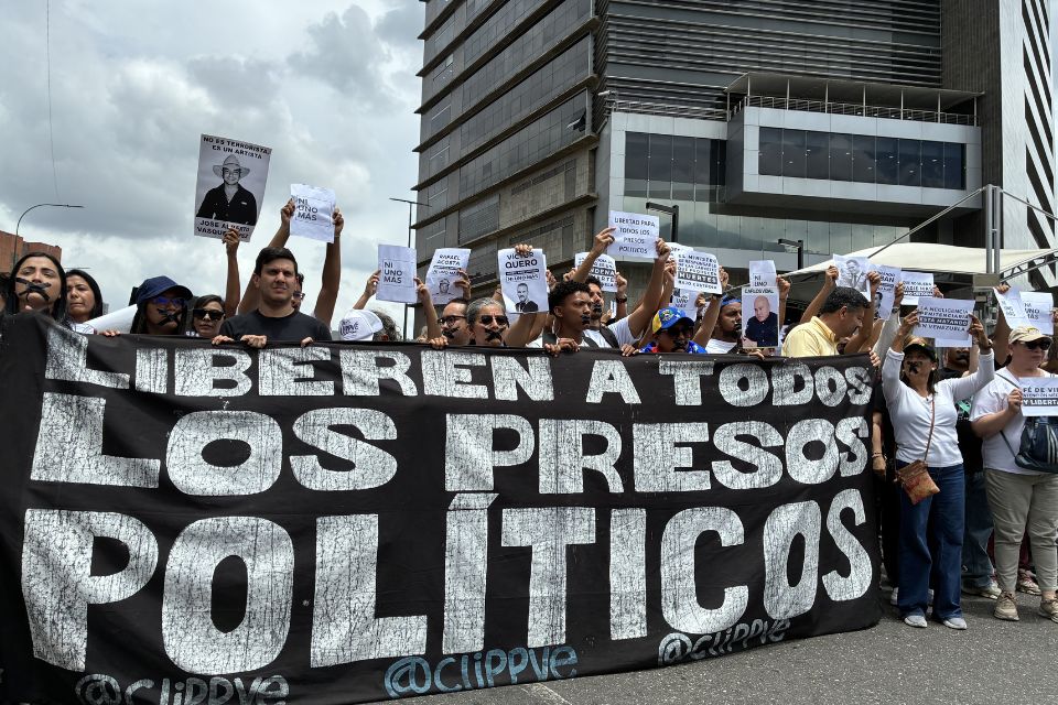 ONG documenta persistencia de prisión política y torturas en Venezuela