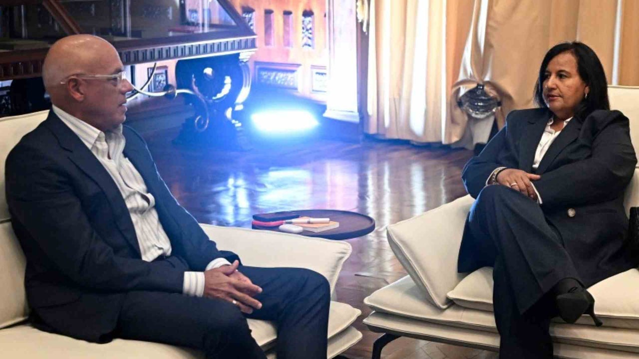 Jorge Rodríguez tras reunión con Dinorah Figuera en Venezuela: “se designó una mesa técnica y política paritaria con una agenda para el fortalecimiento de la democracia” | NTN24.COM