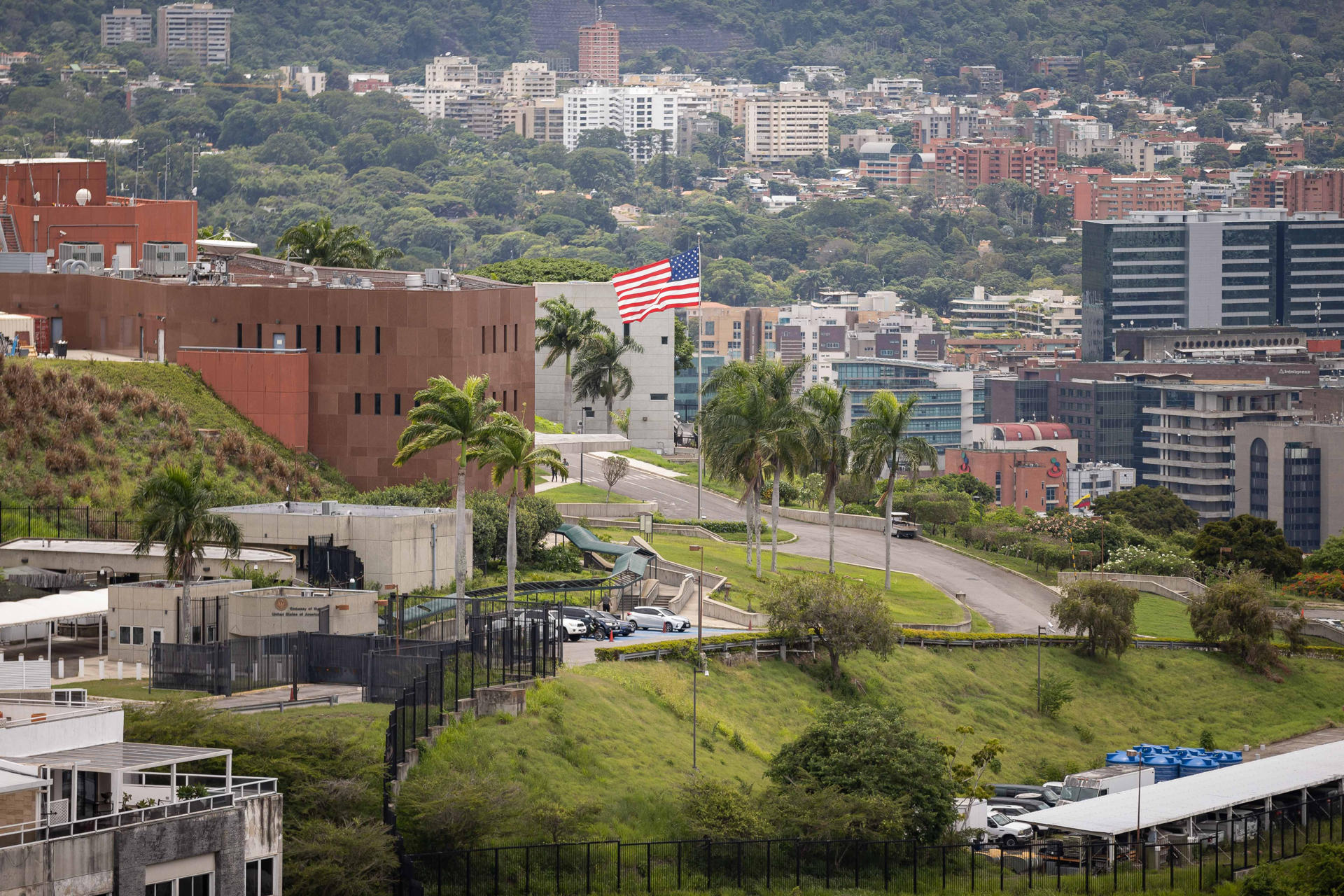 Embajada de EEUU respaldó diálogo político sobre una transición democrática en Venezuela