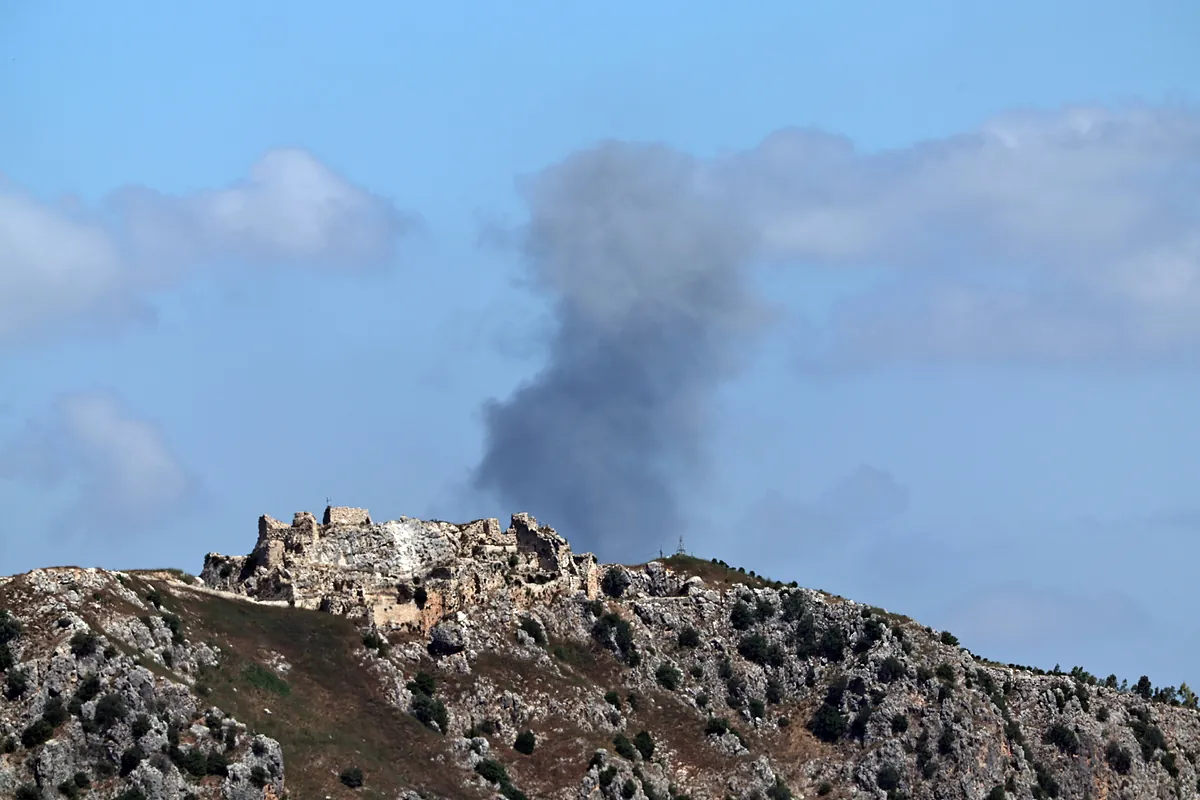 Israel e Hizbulá acuerdan un alto el fuego inmediato