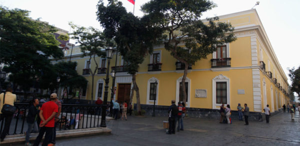 Gobierno de Venezuela pide que los refugiados sean acogidos y aboga por su dignidad – bancaynegocios.com