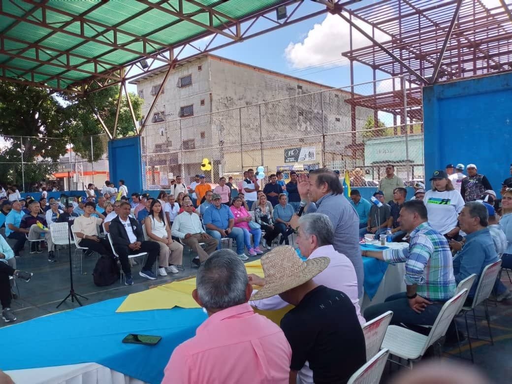 Andrés Velásquez en Barinas: “Todo lo que se haga por la libertad de Venezuela debe estar alineado con María Corina Machado”