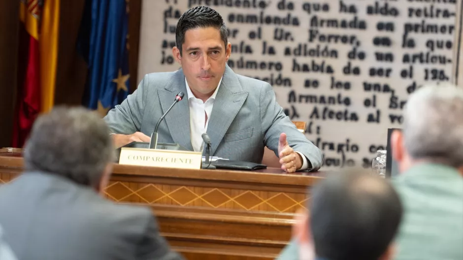 Delegado de Zapatero en Venezuela se negó a declarar en la comisión del Senado español