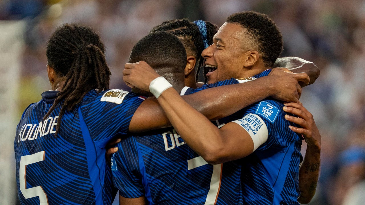 Mbappe va por el récord de Messi: marcó doblete en la victoria de Francia ante Irak en el Mundial y está a dos del argentino | NTN24.COM