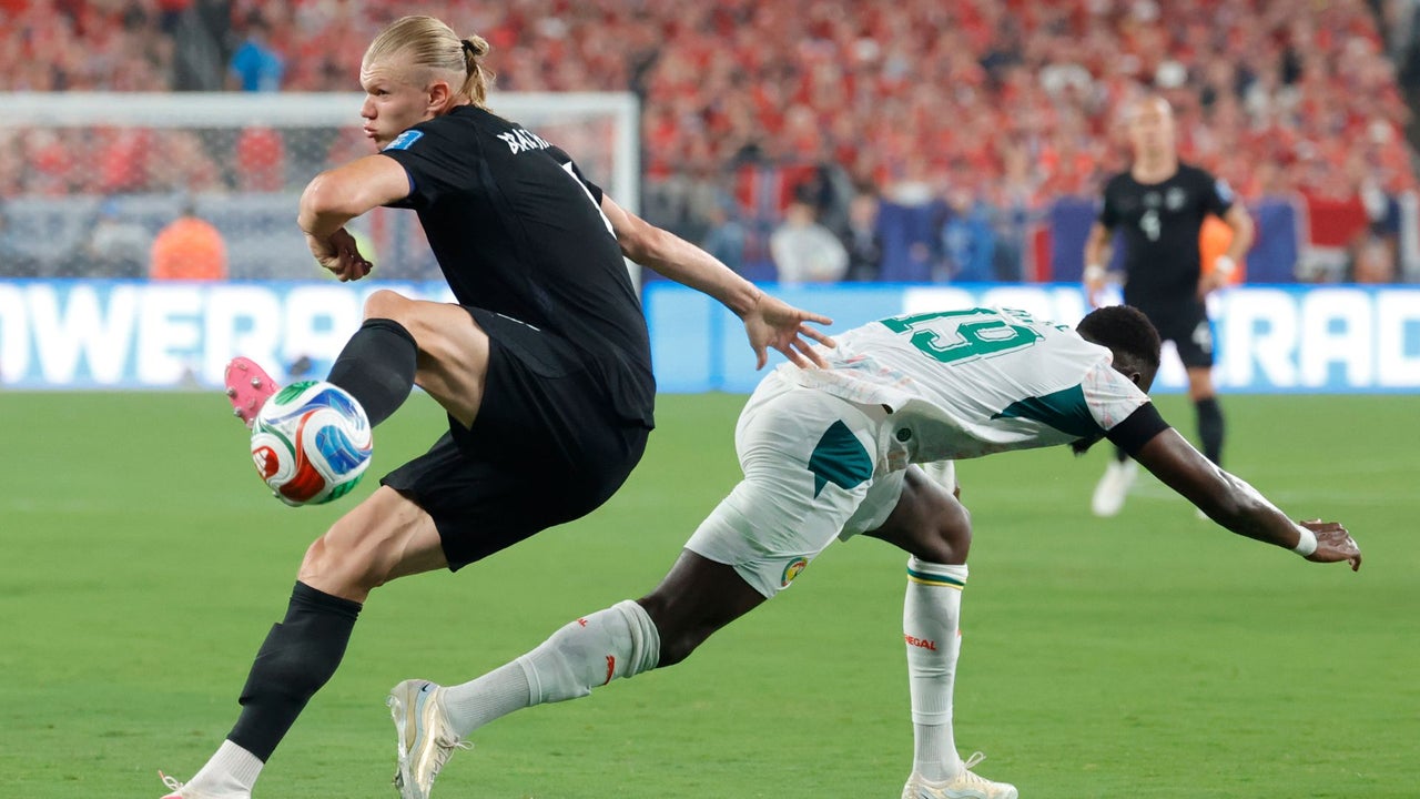 Así fueron los dos goles con los que Haaland clasificó a Noruega a dieciseisavos del Mundial: persigue a Messi e igualó a Mbappé en la tabla de goleadores | NTN24.COM