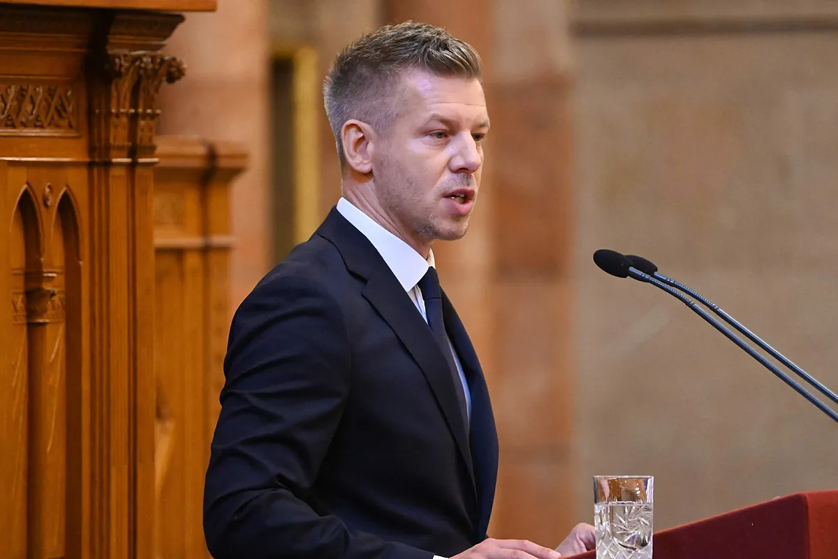 El nuevo primer ministro húngaro, Péter Magyar, se lanza a reconstruir el Grupo de Visegrado pese a la guerra de Ucrania