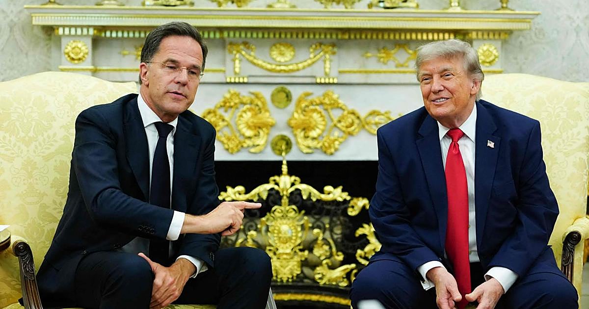 Trump prepara con el secretario general de la OTAN la cumbre de Turquía