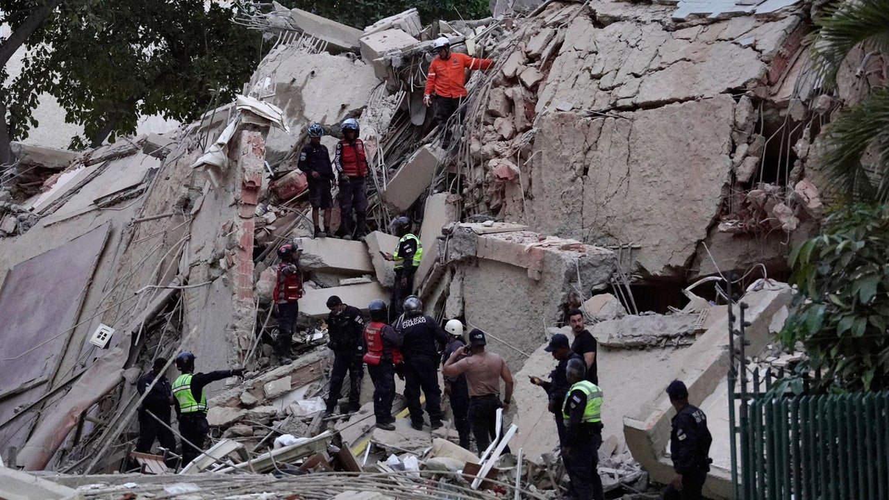 Servicio Geológico de Estados Unidos dice que fueron dos los terremotos que sacudieron a Venezuela: de magnitudes 7,2 y 7,5 | NTN24.COM