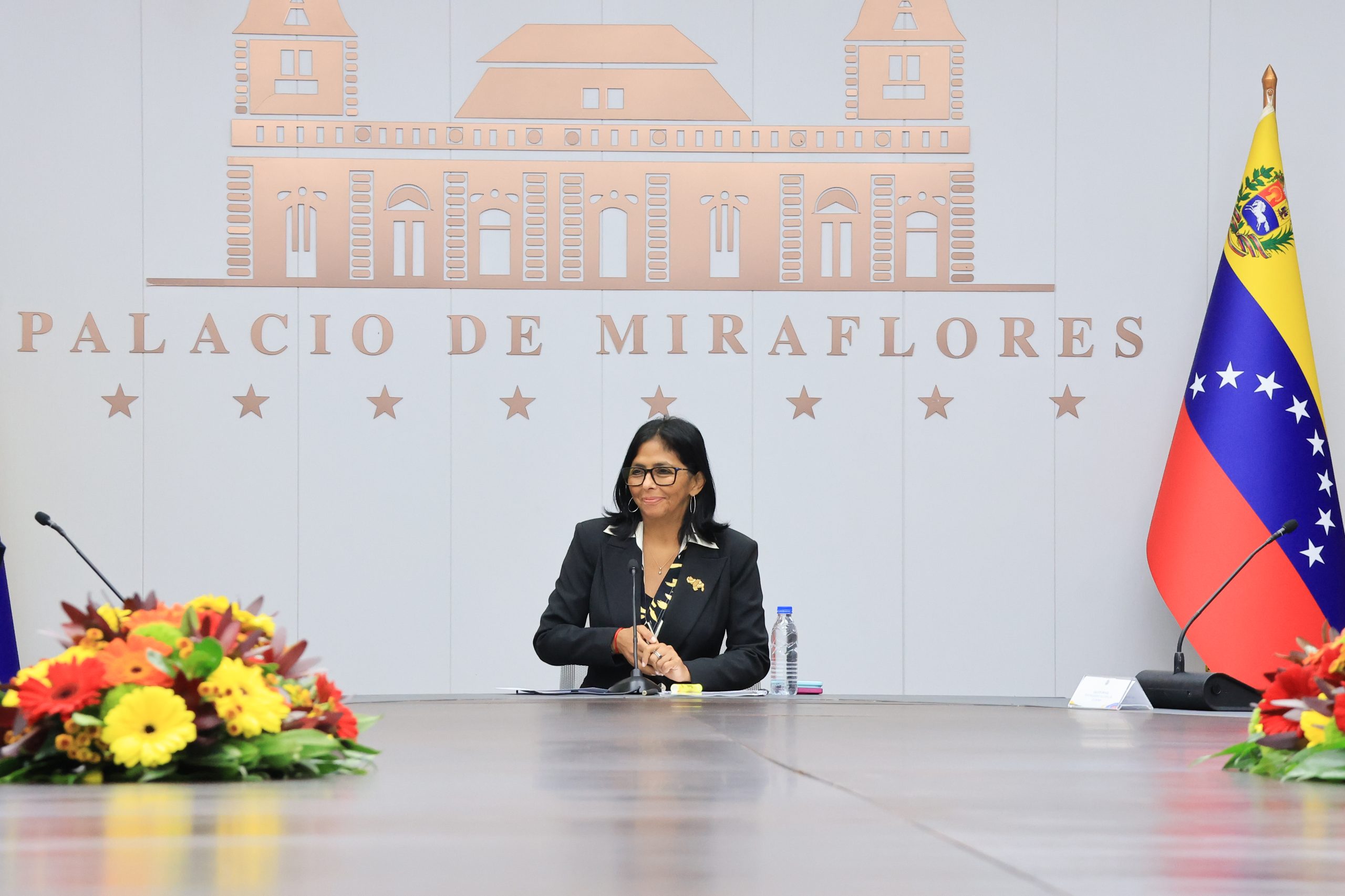 Delcy Rodríguez, tuvimos dos terremotos, uno de 7.2 y otro de 7.5 y 20 réplicas