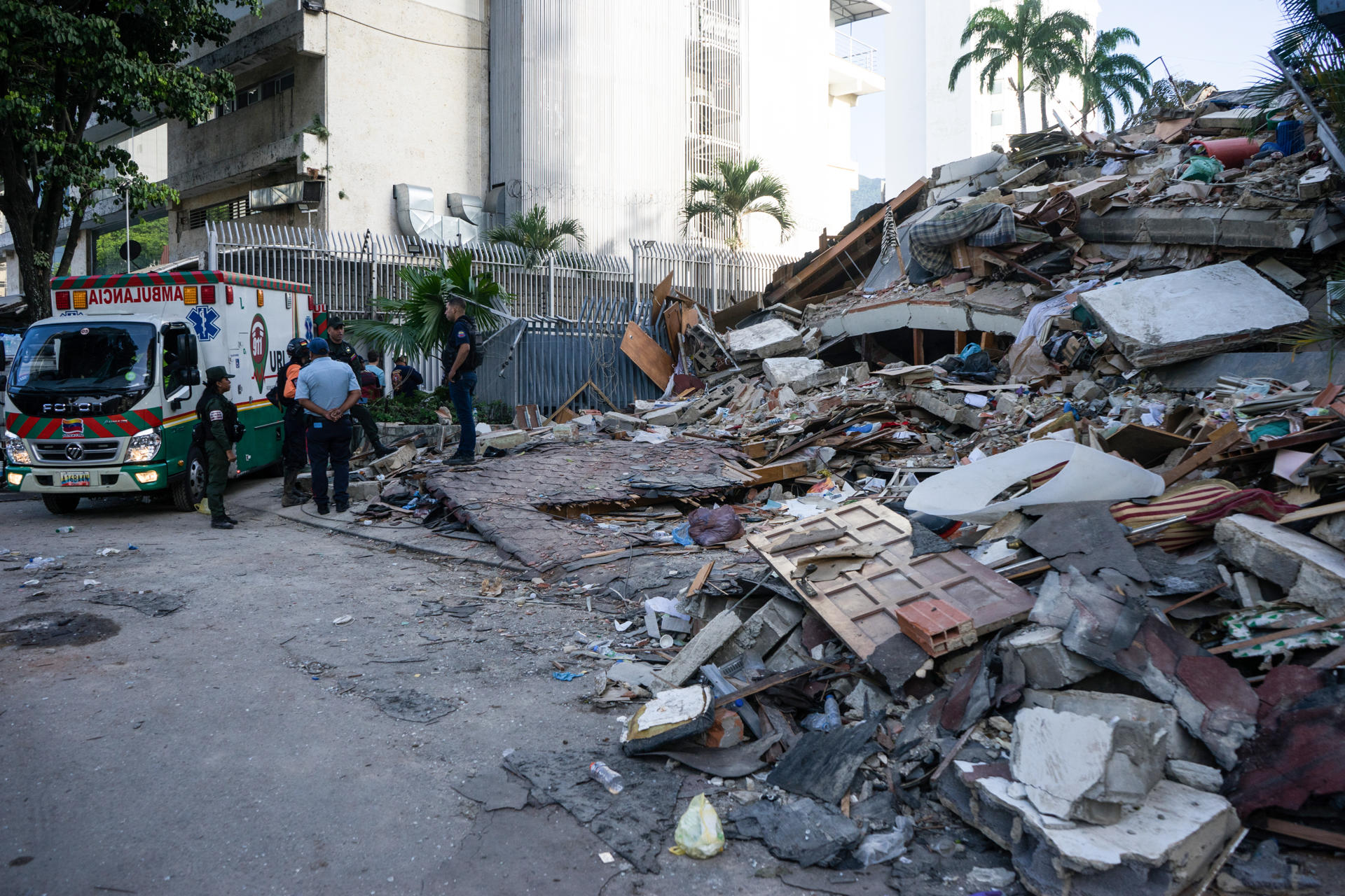 España confirmó que 68 de sus nacionales no han sido localizados tras el terremoto en Venezuela