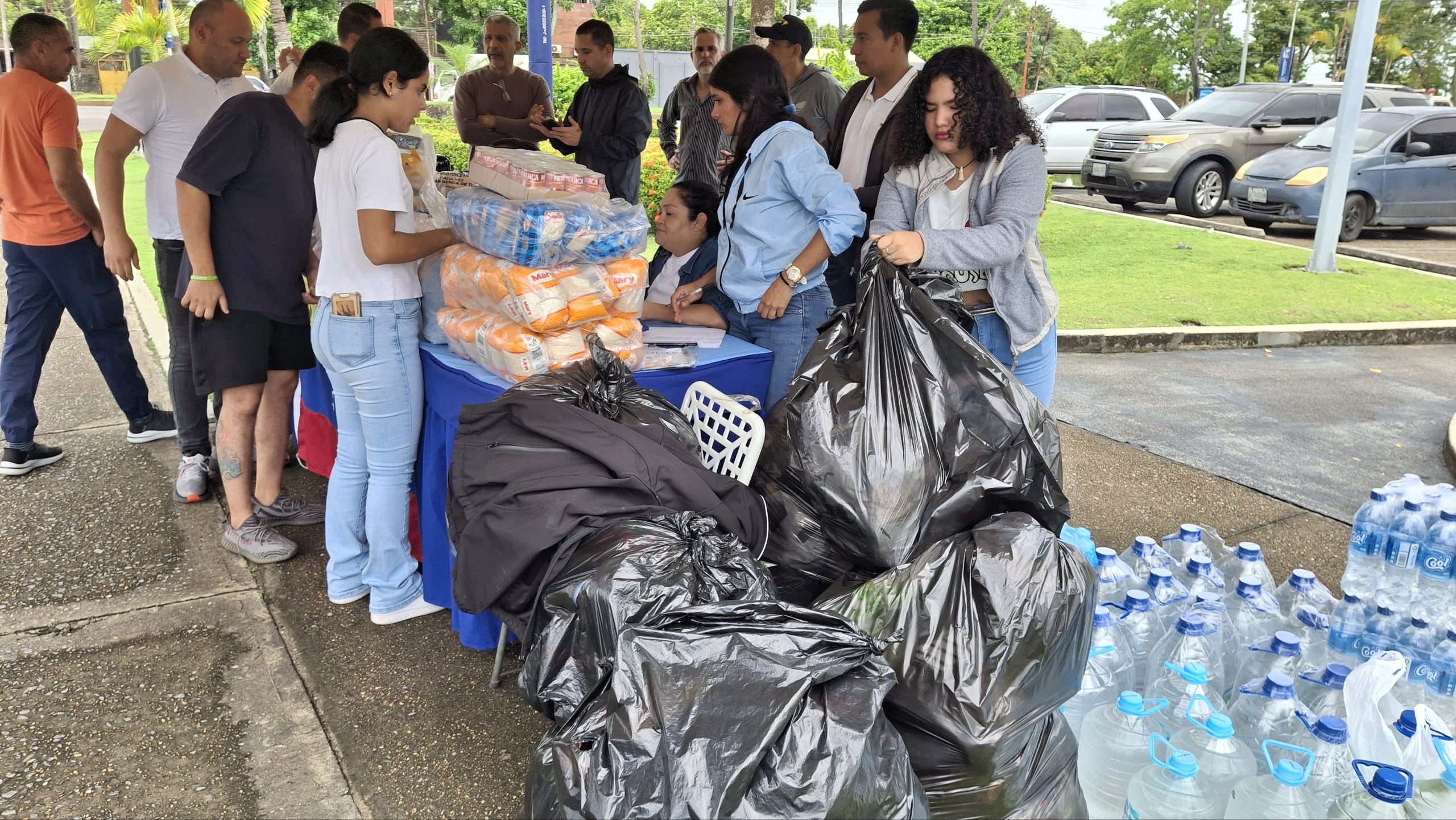 Activan centros de acopio en Maturín ante la catástrofe que enluta a Venezuela