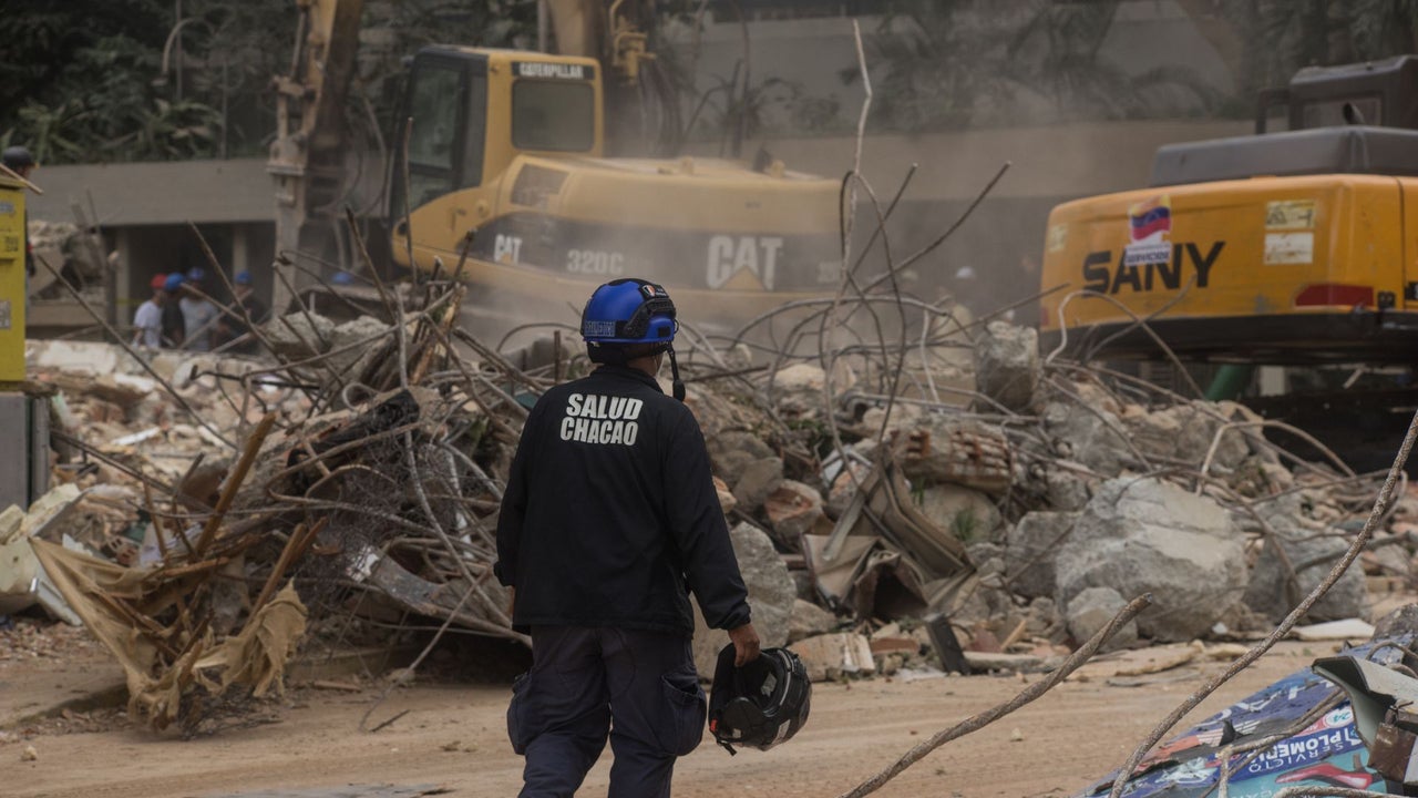 Asciende a 929 la cifra de muertos por terremotos en Venezuela | NTN24.COM