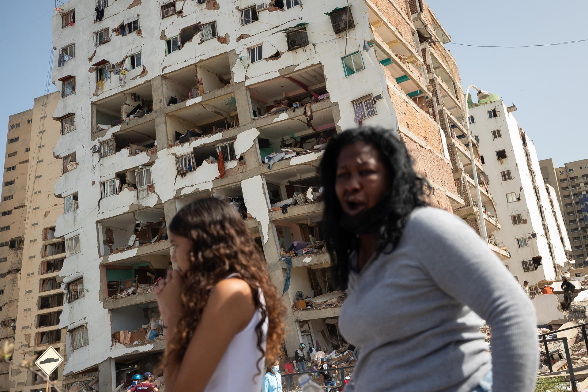 Cómo el terremoto pone más presión aún al ya deteriorado sistema de salud de Venezuela