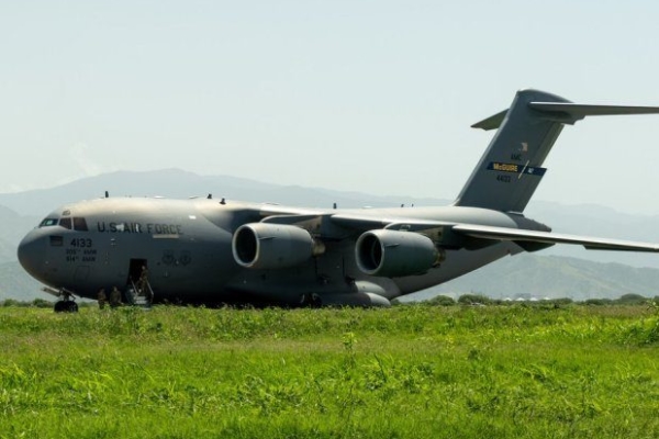EE.UU. envía a Venezuela aeronaves militares, buques navales y ayuda de la Fuerza Espacial – bancaynegocios.com