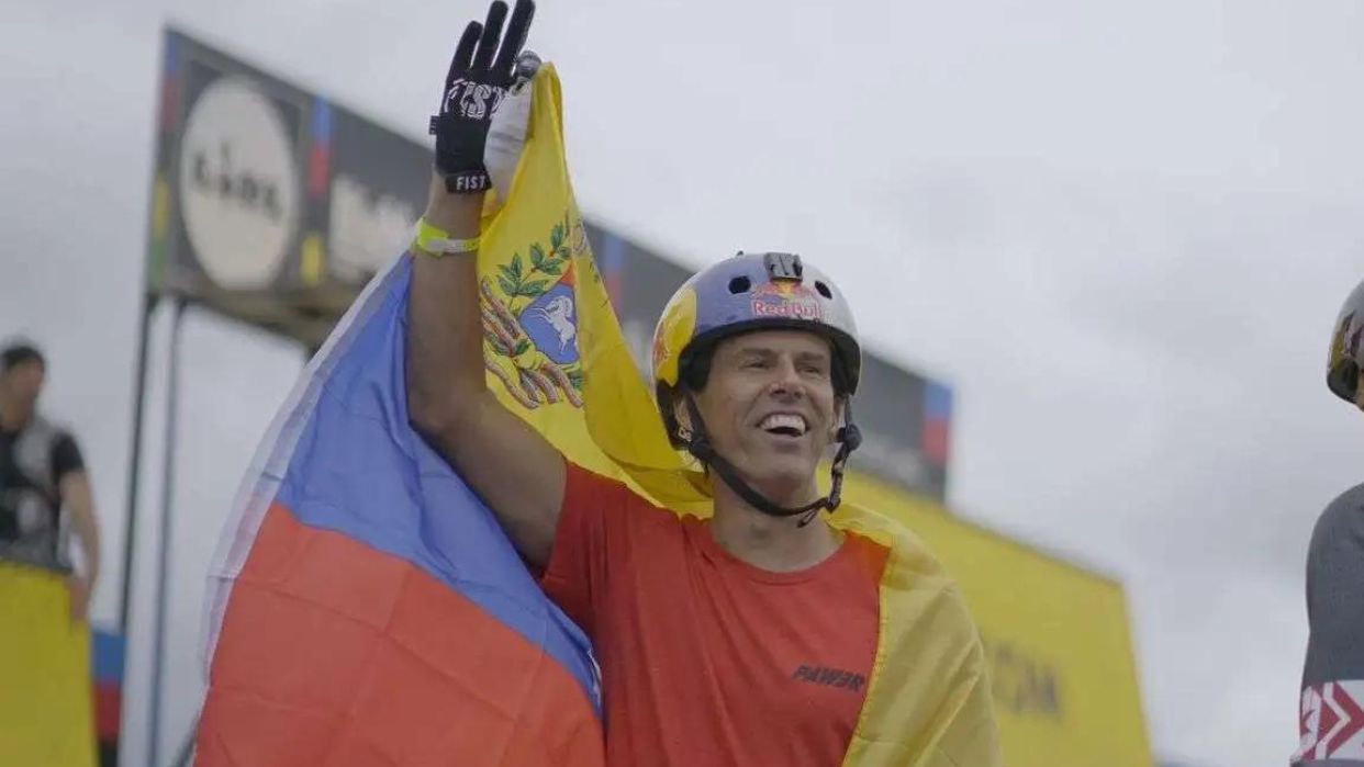 Daniel Dhers ofrece ayuda a las víctimas de los terremotos en Venezuela