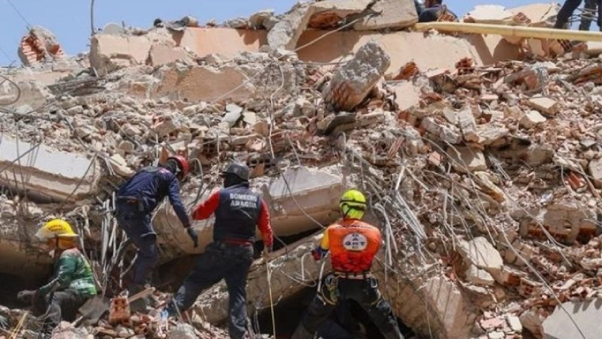 Afectados por colapso de estructura en Aragua reciben atención gubernamental inmediata
