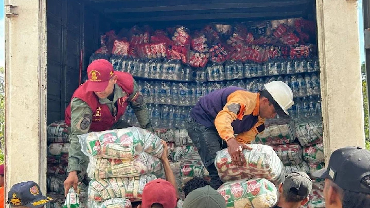 Comunidad china del estado Amazonas aporta 13,5 toneladas de insumos para familias afectadas por los sismos