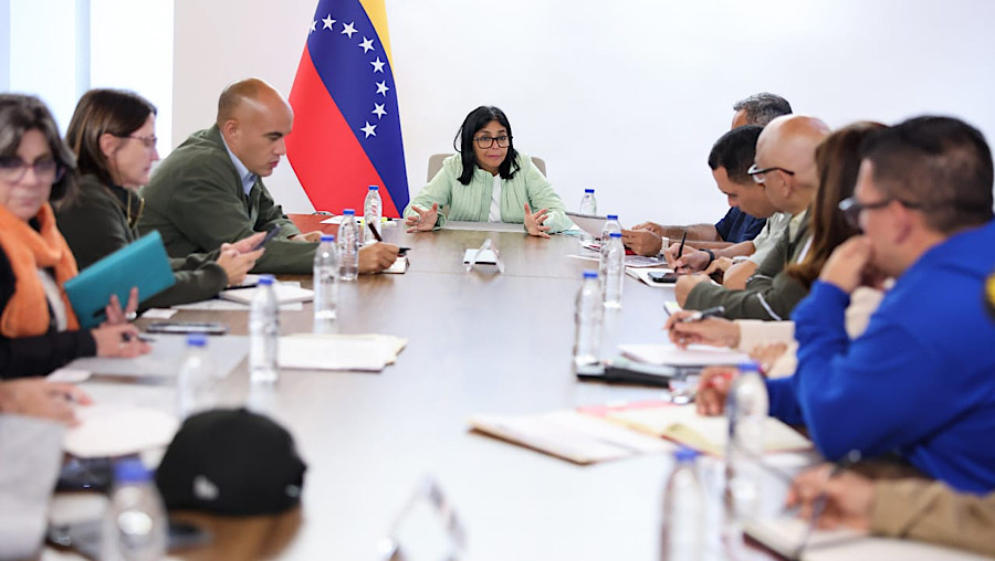 Presidenta (E) Delcy Rodríguez: “Las labores de rescate no se suspenden”