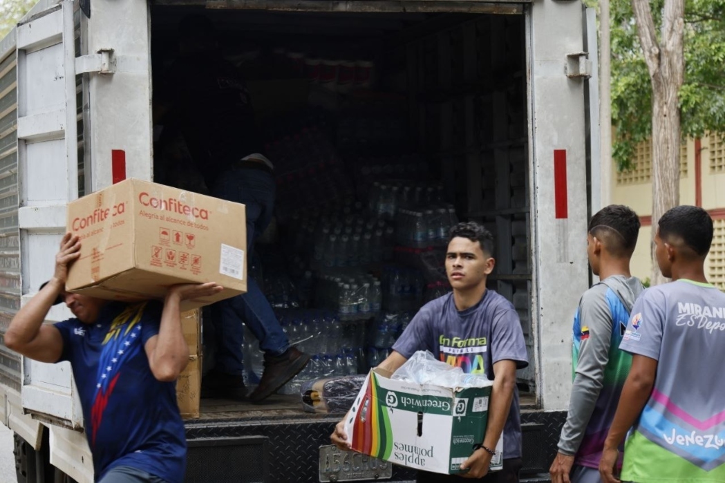 Equipan campamentos transitorios para atender a los afectados por los terremotos en Venezuela