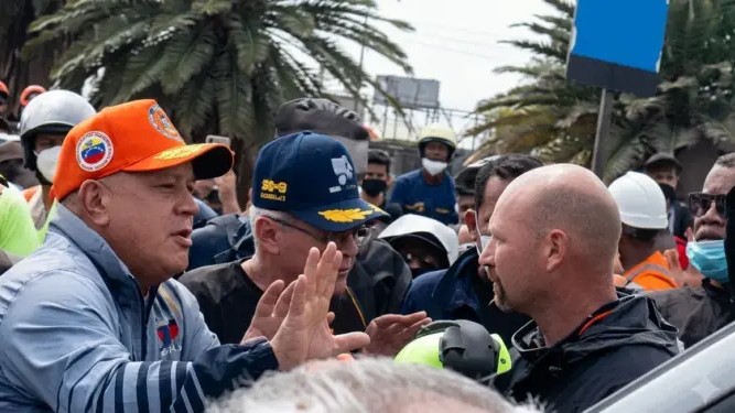 EE.UU. aclara que incidente entre rescatista y Diosdado Cabello fue un malentendido: