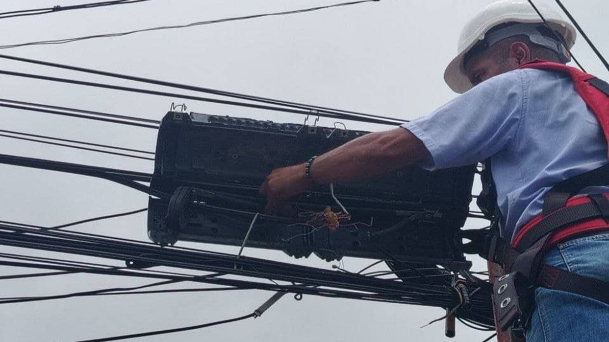 Jorge Rodríguez anunció que servicios en La Guaira se restablecen progresivamente