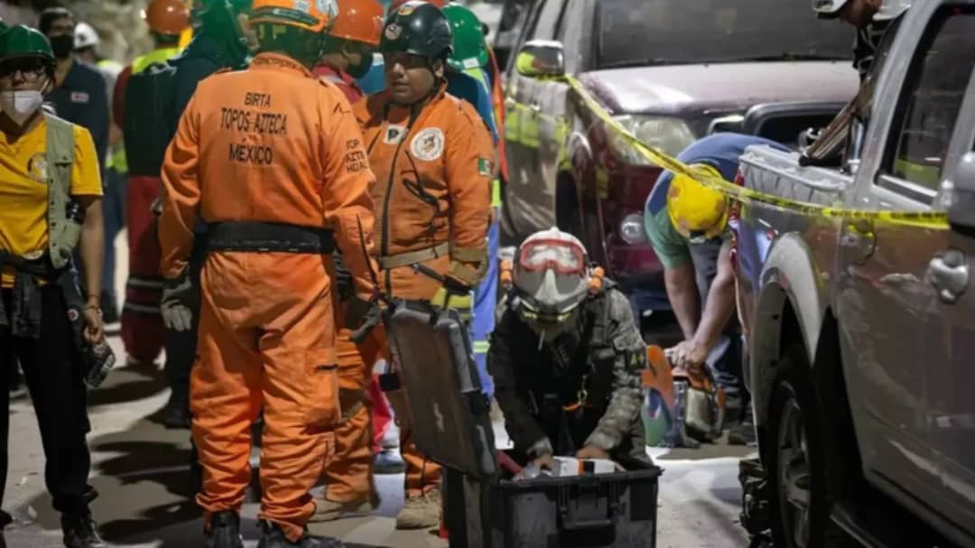 México envía plantas eléctricas de emergencia y prepara barco con ayuda para Venezuela