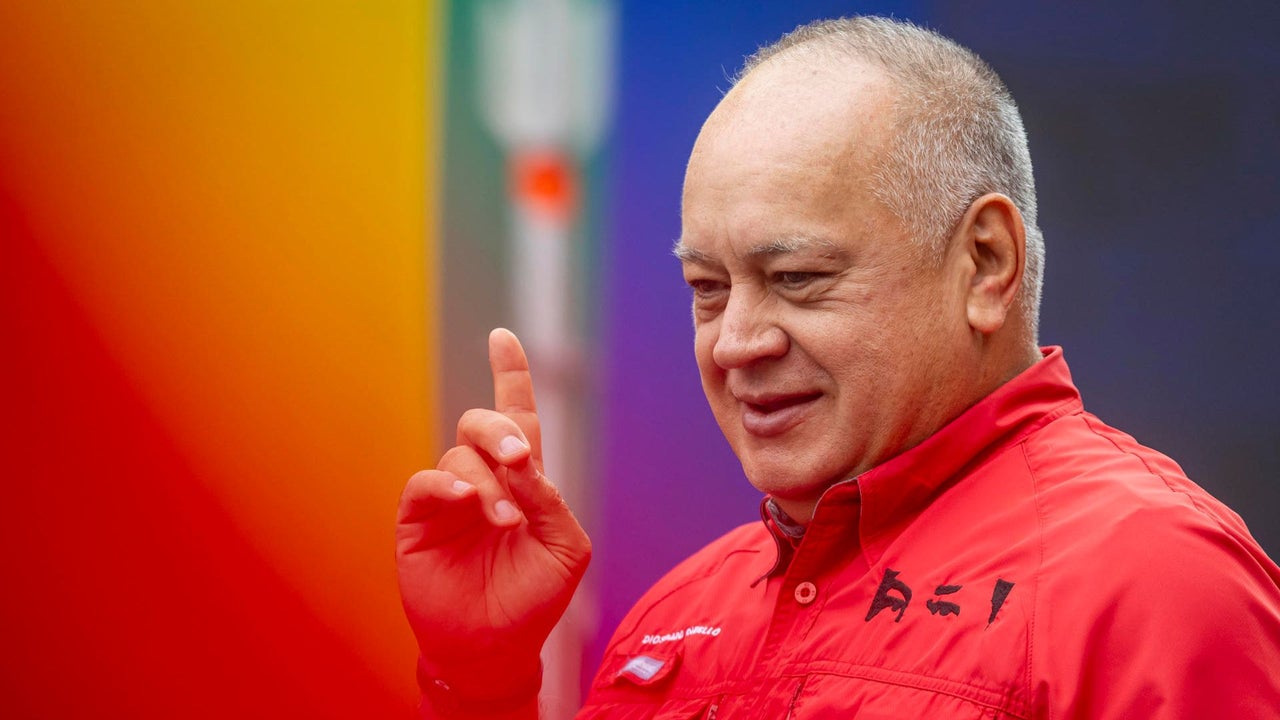 “Cocaína y 250 millones de dólares”, lo que ocultaría Diosdado Cabello entre los escombros, según periodista de investigación | NTN24.COM