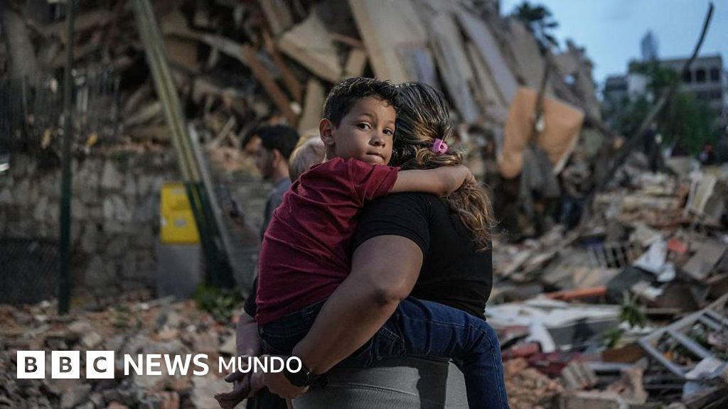 “Estoy vivo, veo el cielo. Llamen a mi familia”: las impactantes historias de cómo sobrevivieron algunos venezolanos la primera semana después del doble terremoto – BBC News Mundo