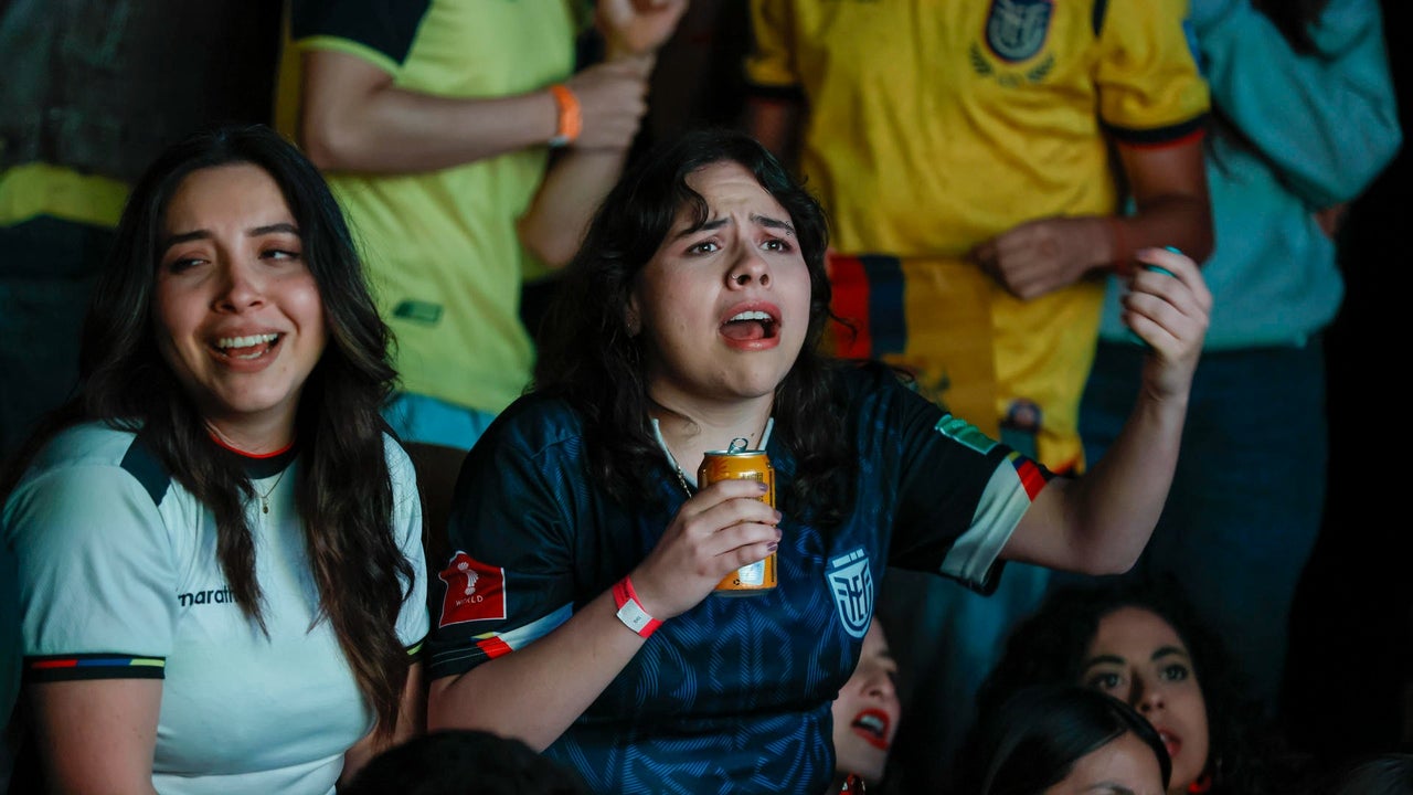 Venezolano se ganó el corazón de fanáticos en el Mundial con su café en el que ofrece gratis una bebida a hinchas de equipos eliminados | NTN24.COM