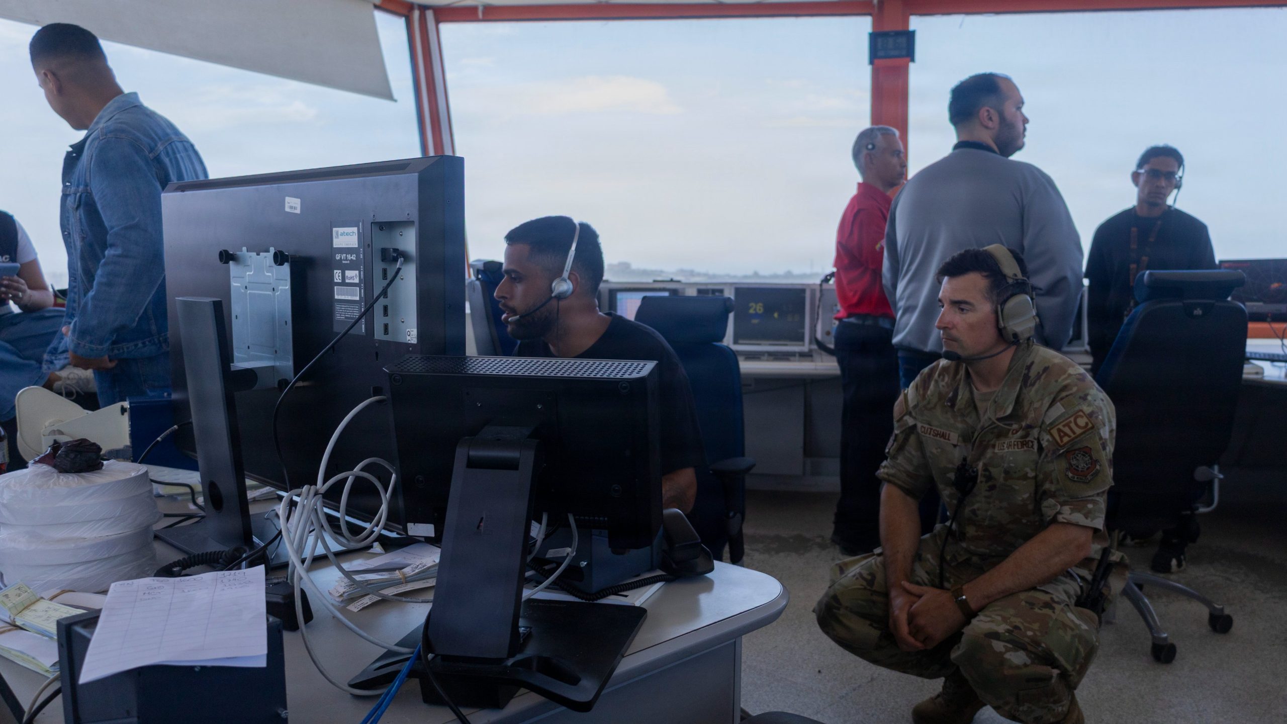 Marines de EEUU en Maiquetía: así coordinan desde el aeropuerto las operaciones logísticas (FOTOS)
