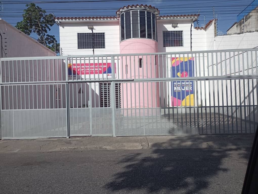 Siguen las arbitrariedades del chavismo: Convierten edificio del Diario de Lara en sede de la Misión Venezuela Mujer