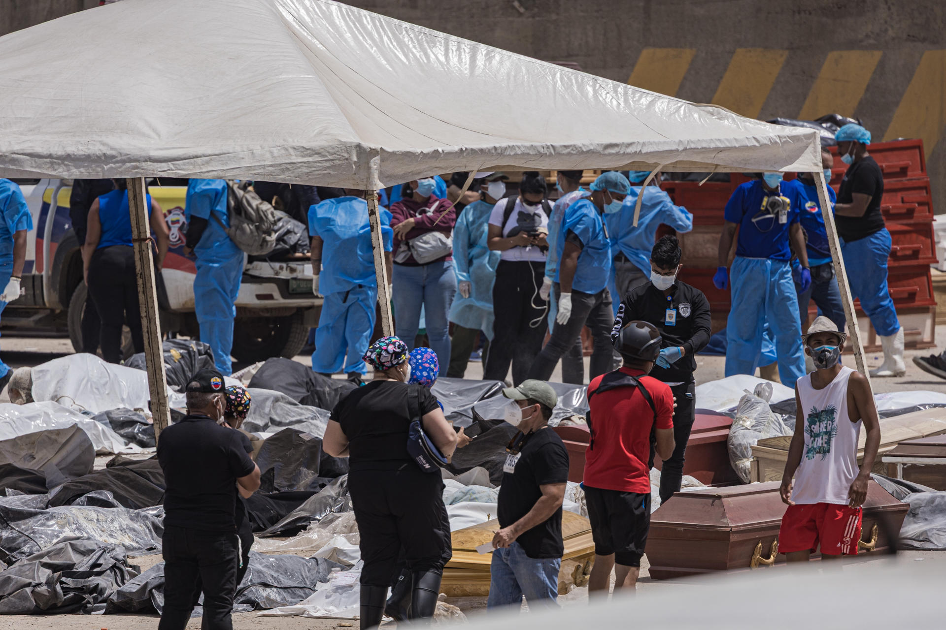 Equipo colombiano de Medicina Legal apoyará la identificación de víctimas en Venezuela