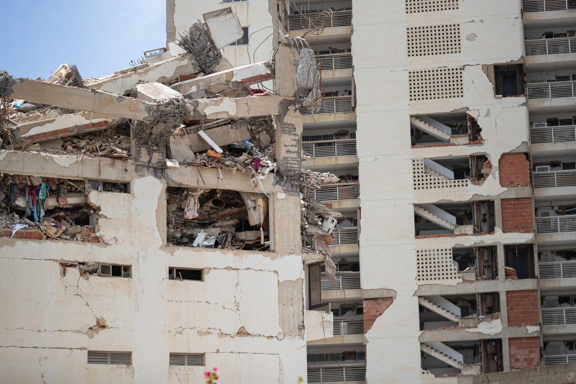 Más de 400 colegios y 30 hospitales resultaron dañados por terremotos, según Unicef