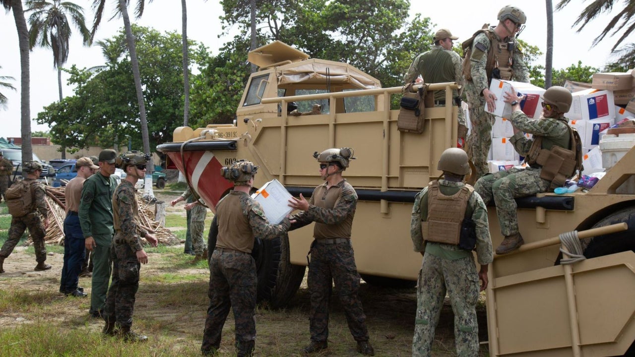 “Incluso por el mar”: Embajada de EE. UU. en Caracas revela imágenes de la ayuda humanitaria enviada a Venezuela tras los devastadores terremotos | NTN24.COM