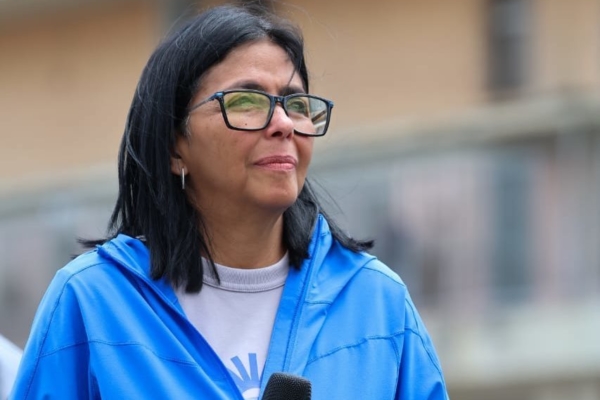Delcy Rodríguez pide ayuda a Japón, Perú y Chile para que envíen especialistas en infraestructuras – bancaynegocios.com