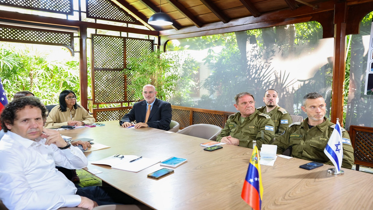 Evalúan del Plan de Remoción de Escombros en La Guaira tras eventos sísmicos