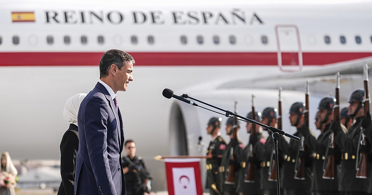 Sánchez llega debilitado a la cumbre de la OTAN