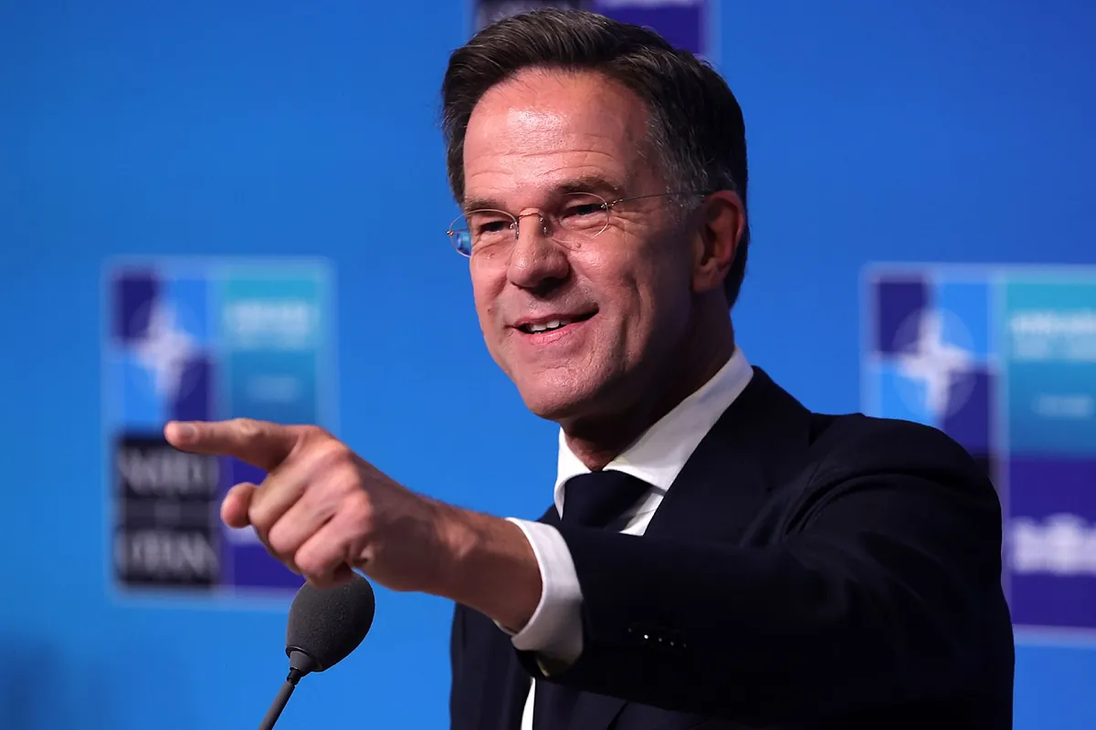 Rutte respalda que Estados Unidos reaccione “con firmeza” tras los ataques de Irán a barcos en Ormuz