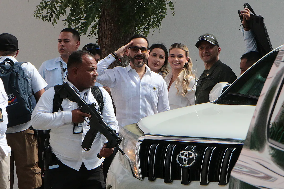 Crece la crisis en Colombia: Petro y Cepeda no reconocen la victoria de De la Espriella