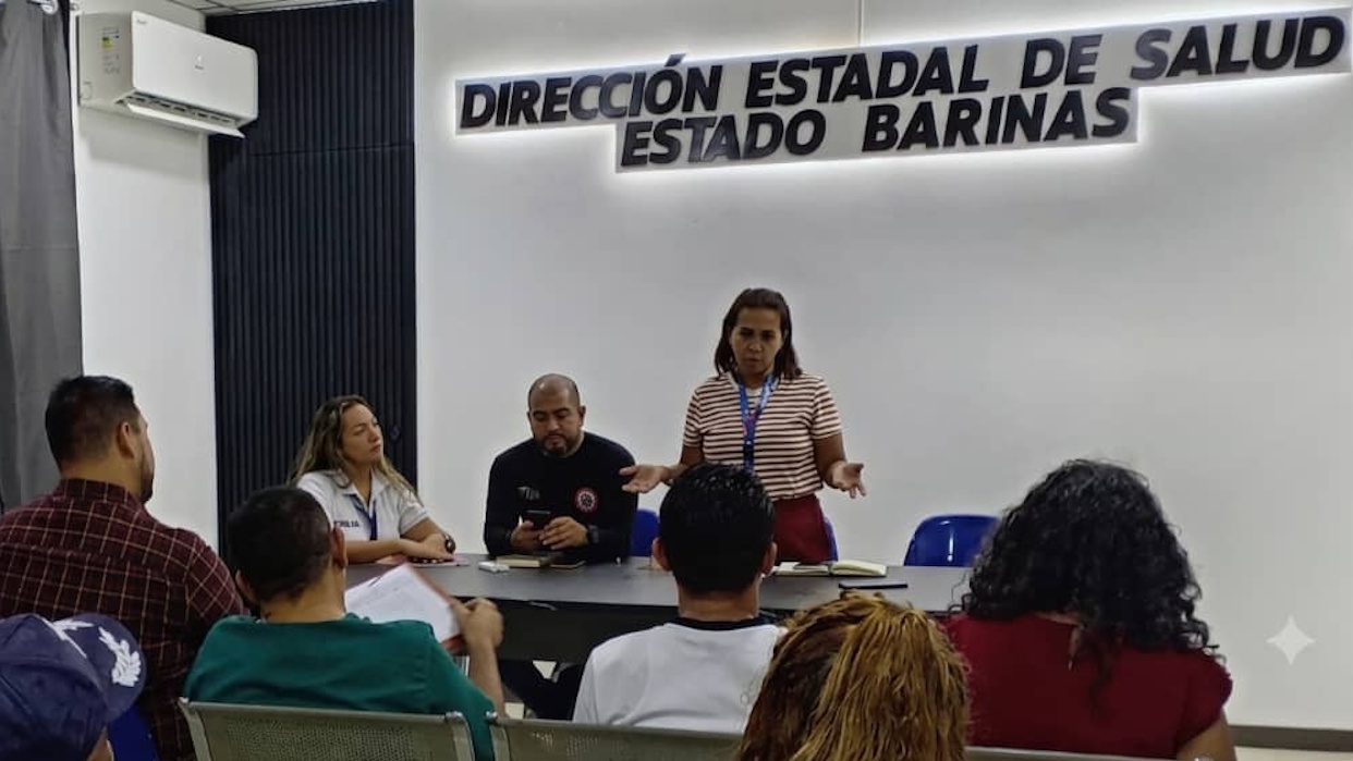 Gremios y sindicatos de salud de Barinas en reunión con autoridades: