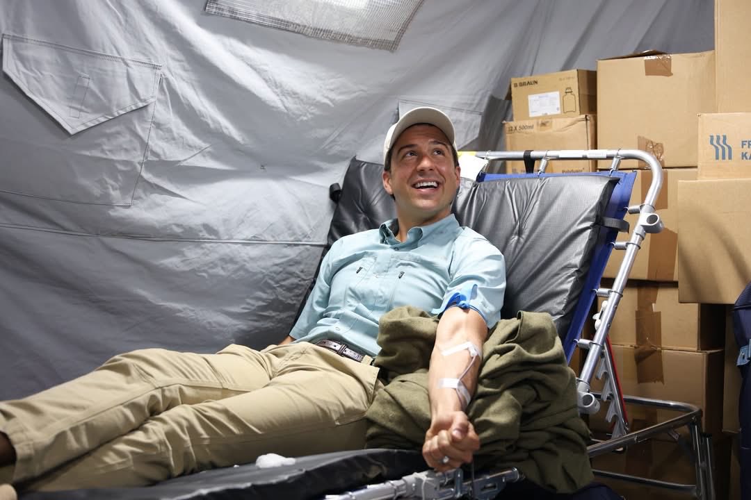 Subsecretario de Agricultura de EEUU donó sangre durante visita a hospital humanitario en Venezuela
