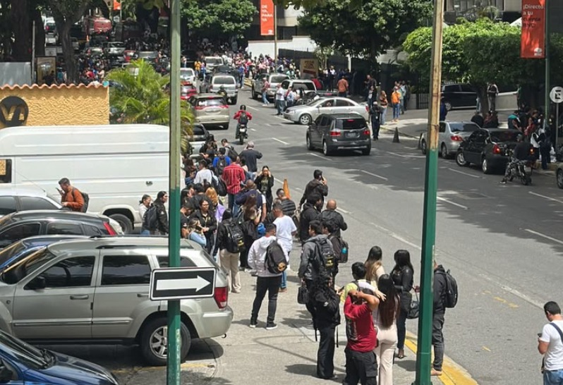 Réplica al norte de Venezuela provoca pánico y evacuaciones