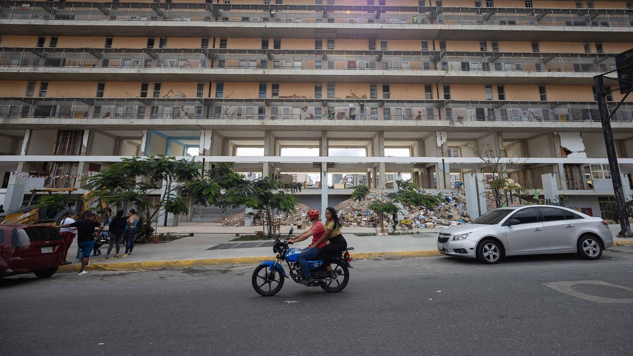 Se registraron dos nuevos sismos en Venezuela que obligaron a los ciudadanos a evacuar en Caracas: uno fue de casi 4 de magnitud | NTN24.COM