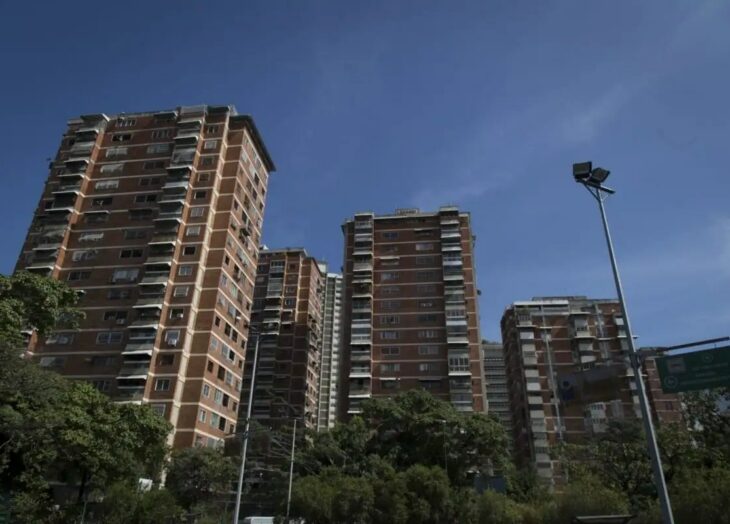 Cámara inmobiliaria de Caracas pide reformas que protejan la propiedad privada y beneficien a damnificados
