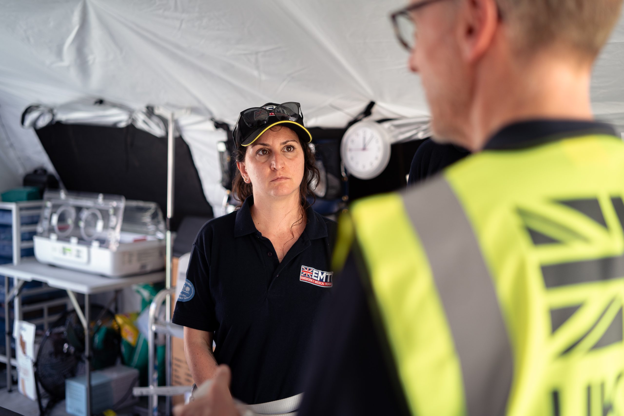 Reino Unido refuerza respuesta humanitaria con instalación de un hospital de campaña en La Guaira